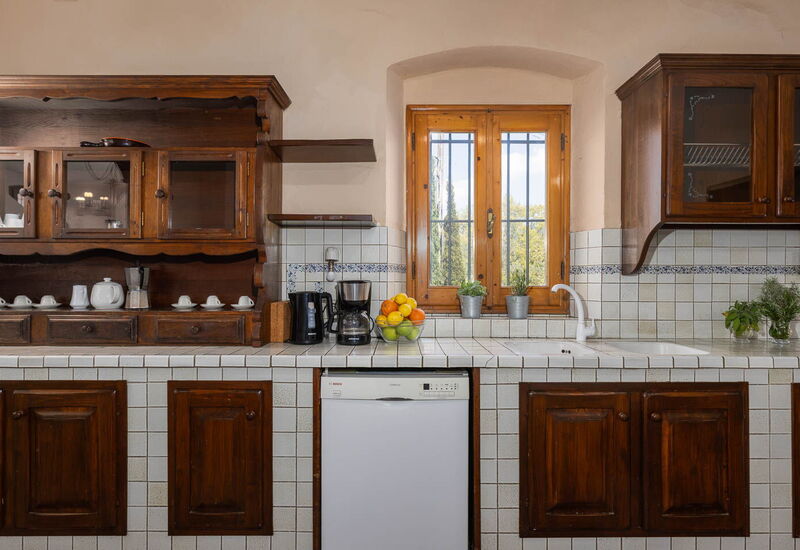 Il Leccio, Vinci, Private Pool and Tennis: Autumn, Kitchen, Spring, Summer