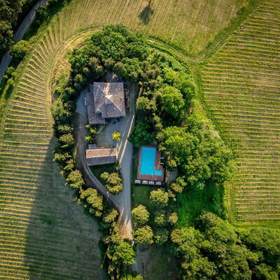 Maison Badia a Passignano: Ansichten, Frühling, Herbst, Sommer