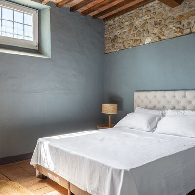 Maison Badia a Passignano - Accommodation:&nbsp;Pollera Nera: Autumn, Bedroom, Spring, Summer