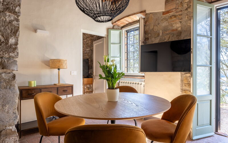 Maison Badia a Passignano - Accommodation:&nbsp;Prugnolo Gentile: Autumn, Kitchen, Living Room, Spring, Summer