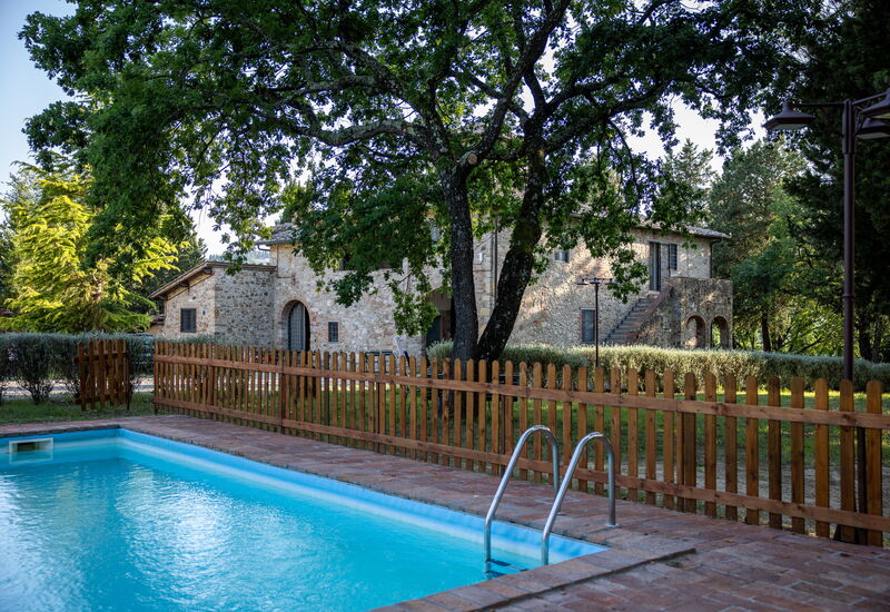 Maison Badia a Passignano: Autunno, Estate, Piscina, Primavera