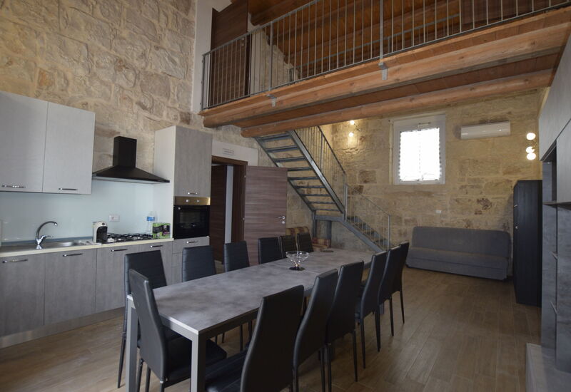 L'Oasi di Salvo: Autumn, Kitchen, Living Room, Spring, Summer