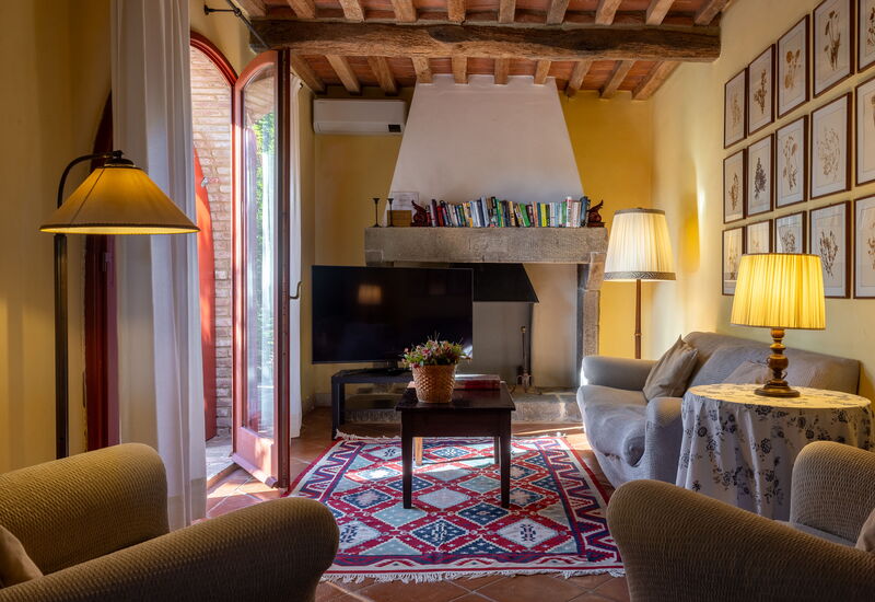 Villa Santa Barbara: Autumn, Spring, Summer