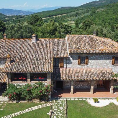 Casale Vepres: all'aperto, Entrata Principale, Esterni, Giardino