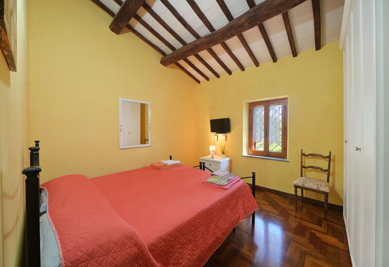 Casale Vepres: Bedroom, Room Detail