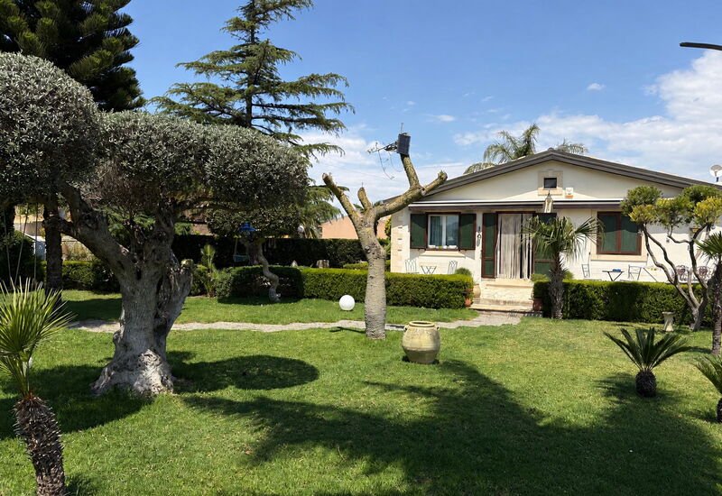 Villa Simona: Balkon / Terrasse / Patio, Frühling, Garten, Herbst, Sommer