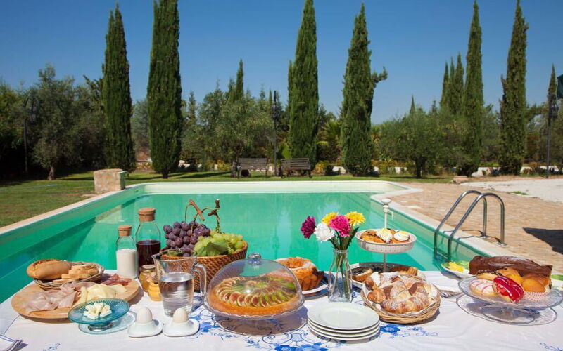 Casa Goel: Autumn, Garden, Pool, Spring, Summer