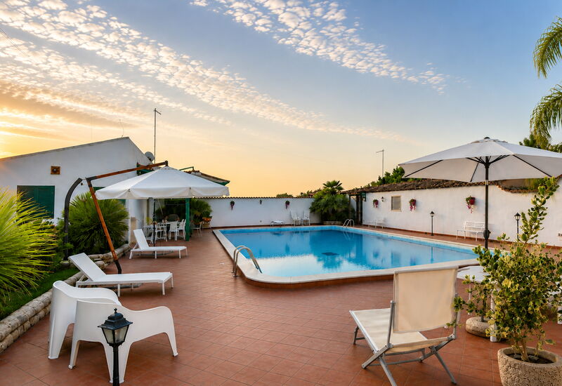 Villa Cigno Reale: Frühling, Herbst, Schwimmbad, Sommer