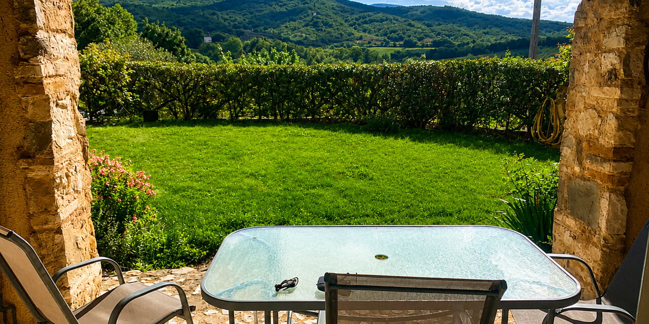 Il Casale al Colle: Autumn, Garden, Spring, Summer