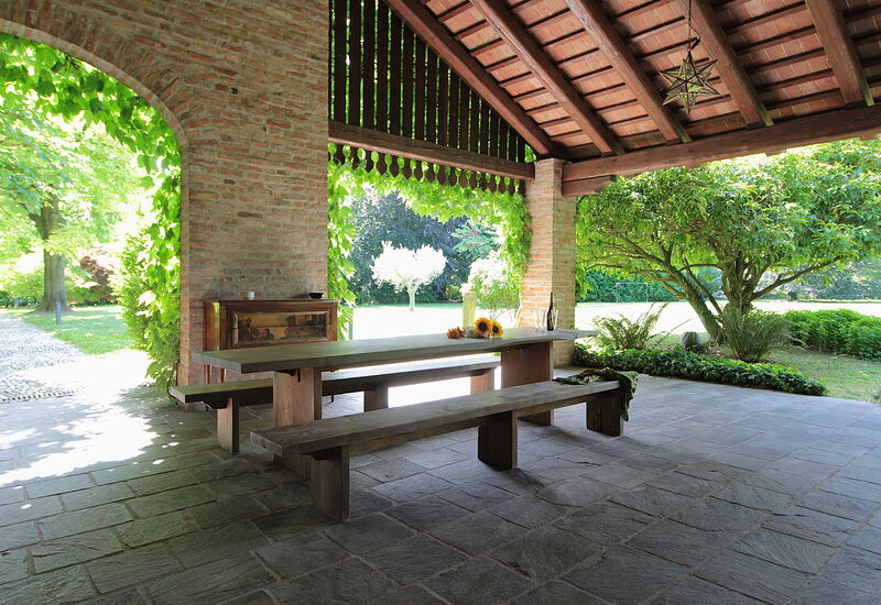 Villa Dorina: Frühling, Garten, Herbst, Sommer