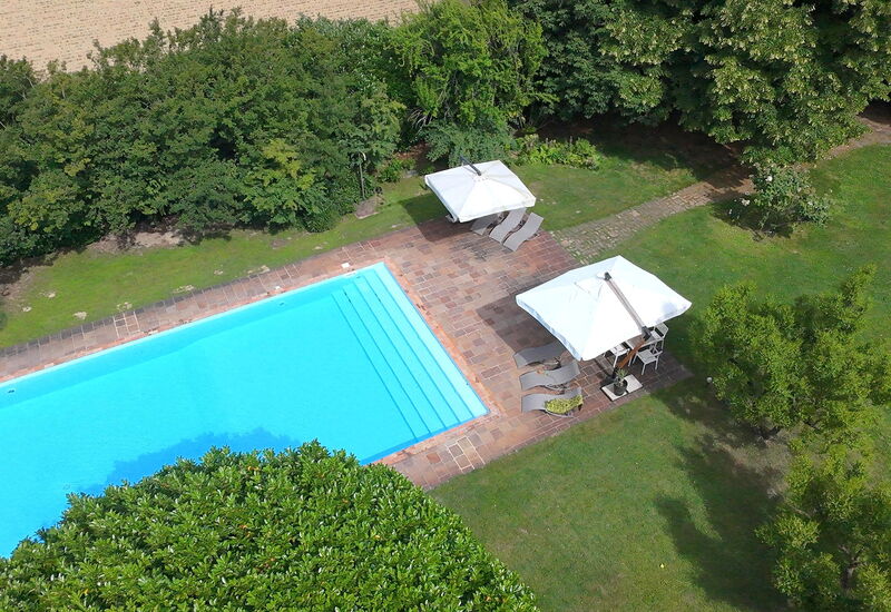 Villa Dorina: Außen, Draussen, Frühling, Garten, Herbst, Sommer, Winter