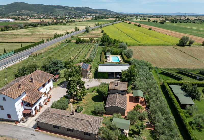 Il Cipresso, Casa Lucia, Cortona: Autumn, Scenic View, Spring, Summer