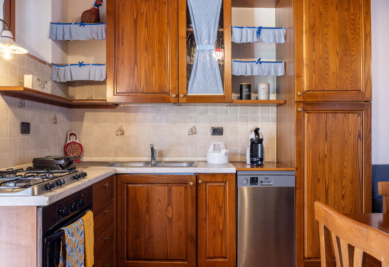 Il Cipresso, Casa Lucia, Cortona: Autumn, Kitchen, Living Room, Spring, Summer