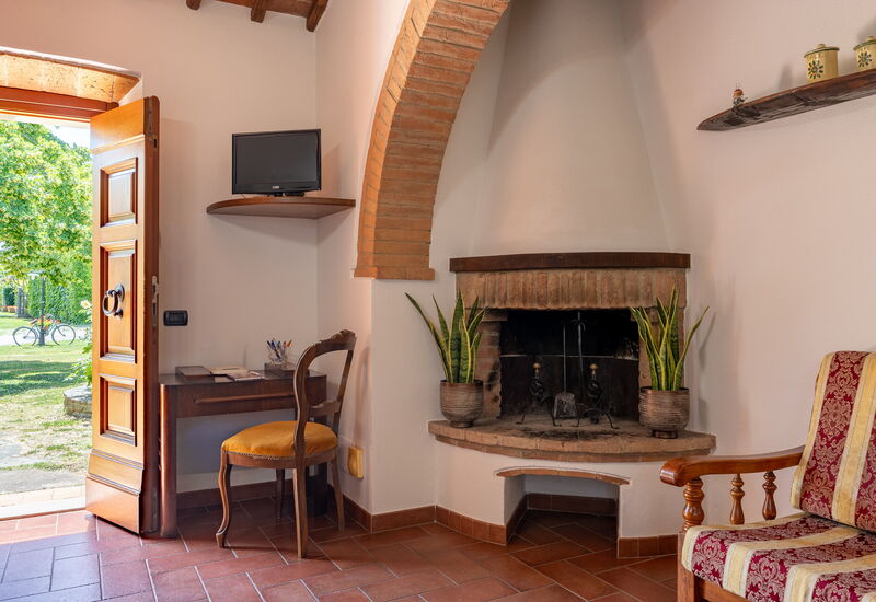 Il Cipresso, Casa Martina, Cortona: Autumn, Living Room, Spring, Summer