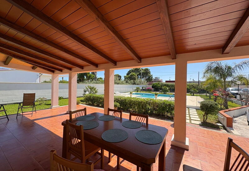 Villa Gloria: Balkon / Terrasse / Patio, Frühling, Herbst, Schwimmbad, Sommer