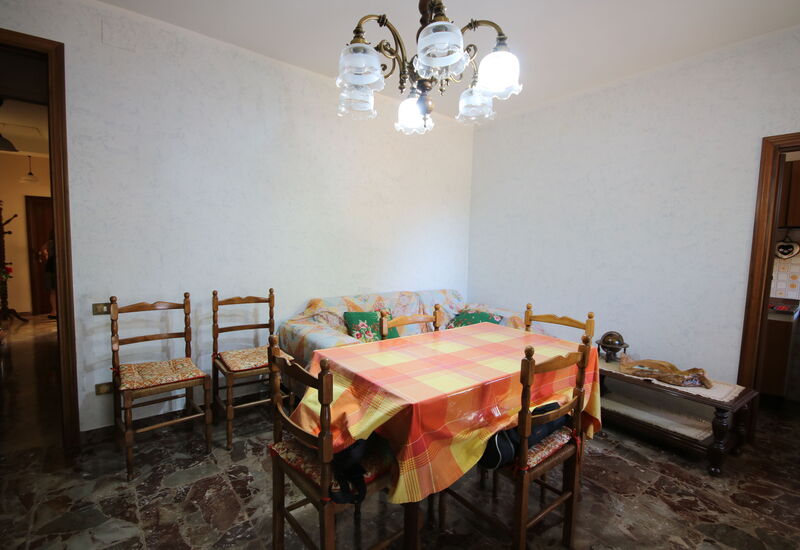 Il Paradiso tra Gli Ulivi: Autumn, Dining Room, Spring, Summer, Winter