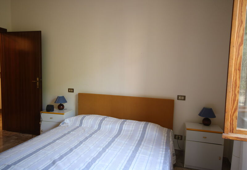 Il Paradiso tra Gli Ulivi: Autumn, Bedroom, Spring, Summer, Winter