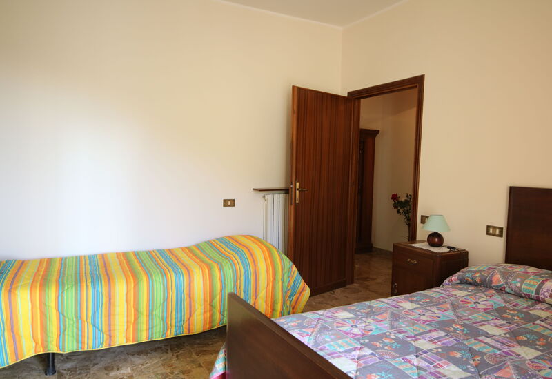 Il Paradiso tra Gli Ulivi: Autumn, Bedroom, Spring, Summer, Winter