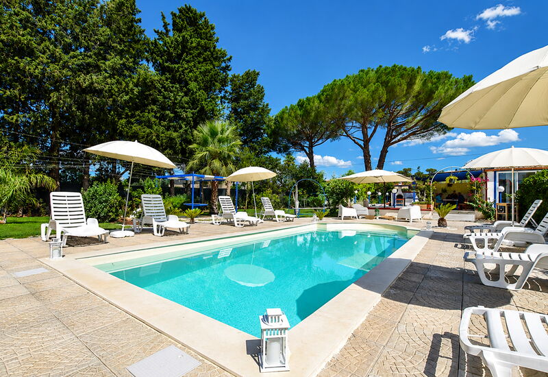 Villa Didymos: Balkon / Terrasse / Patio, Frühling, Herbst, Schwimmbad, Sommer
