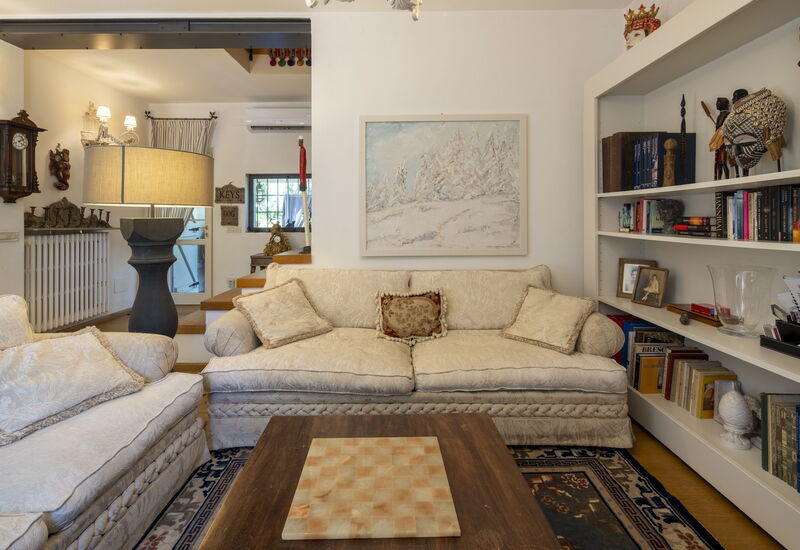Villa El Perlè, Padenghe sul Garda: Autumn, Living Room, Spring, Summer