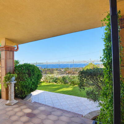 La Villa di Giusy: Balkon / Terrasse / Patio, Frühling, Garten, Herbst, Sommer