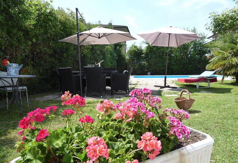 Villa Eva: Autumn, Garden, Spring, Summer