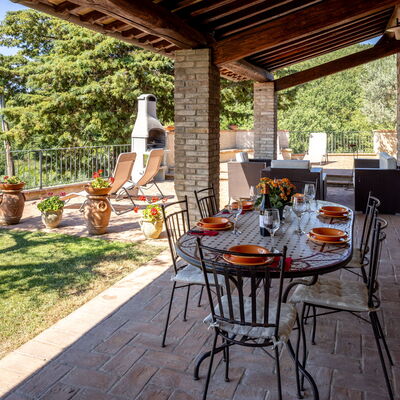 Villa Daluma, Private Pool in Todi: Autumn, Garden, Spring, Summer