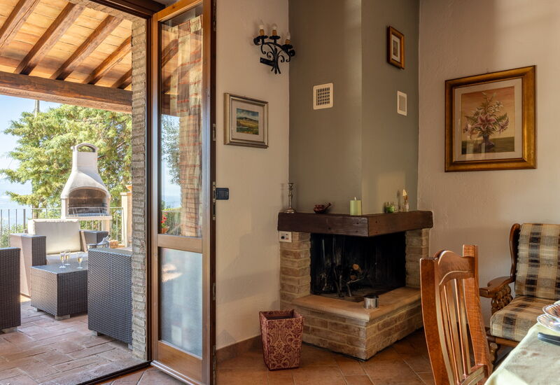 Villa Daluma, Private Pool in Todi: Autumn, Kitchen, Living Room, Spring, Summer