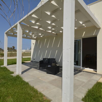 Villa Blue: Balkon / Terrasse / Patio, Frühling, Garten, Herbst, Sommer