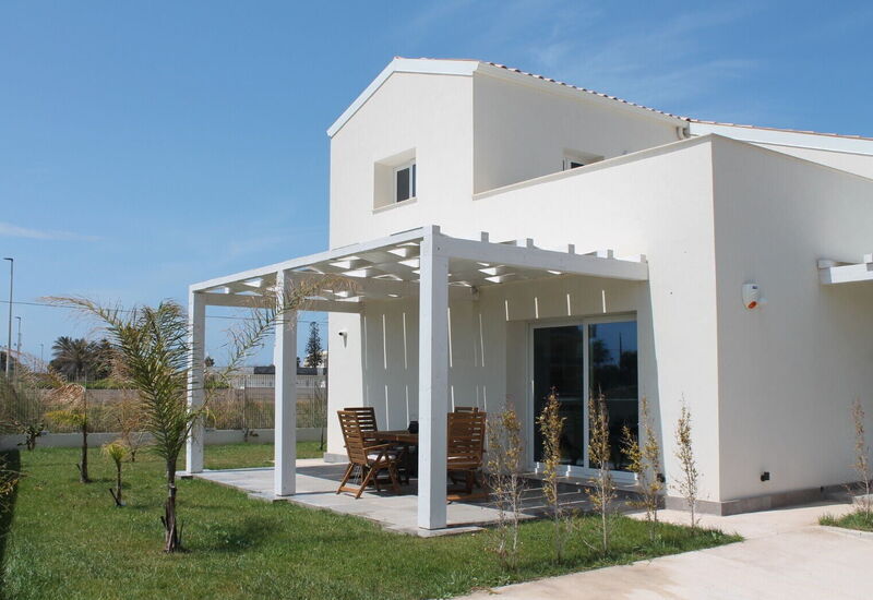 Villa Blue: Frühling, Haupteingang, Herbst, Sommer