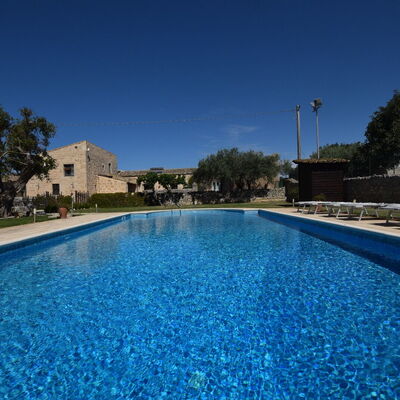 La Muraglia: Autunno, Estate, Giardino, Piscina, Primavera