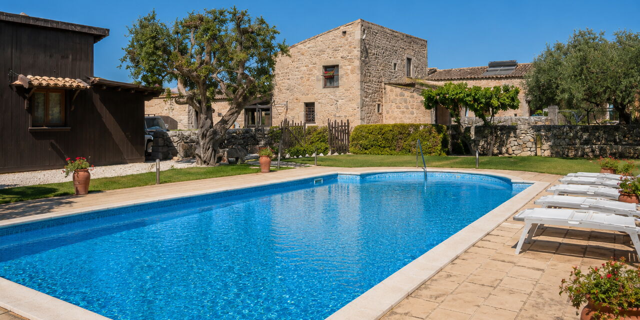 La Muraglia: Autunno, Estate, Giardino, Piscina, Primavera