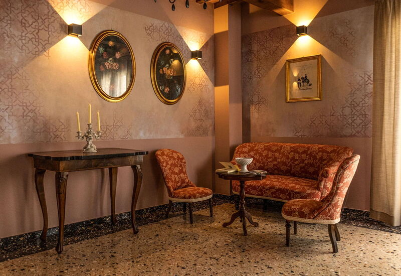 Villa Mirandola: Autumn, Living Room, Spring, Summer