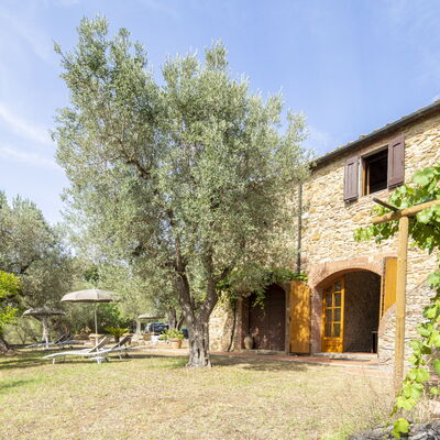 Casale le Lupe Apartments: Frühling, Herbst, Sommer