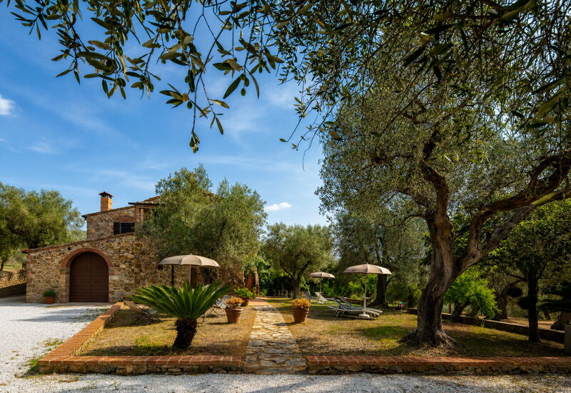 Casale le Lupe Apartments: Autunno, Estate, Primavera