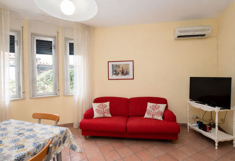 Villa Sandra: Esszimmer, Frühling, Herbst, Sommer, Wohnzimmer