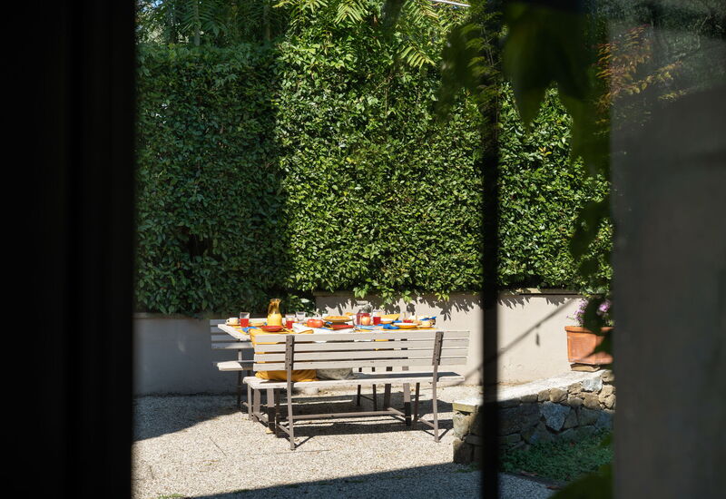 Villa Vittoria: Außen, Ausstattung, Draussen
