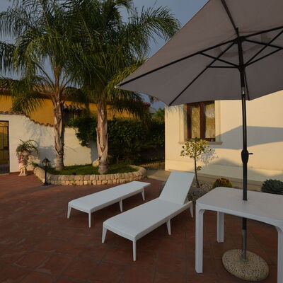 Il Cigno Reale White: Autumn, Pool, Spring, Summer