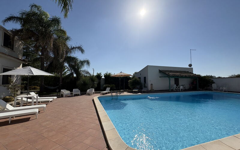 Il Cigno Reale White: Autumn, Balcony / Terrace / Patio, Garden, Pool, Spring, Summer