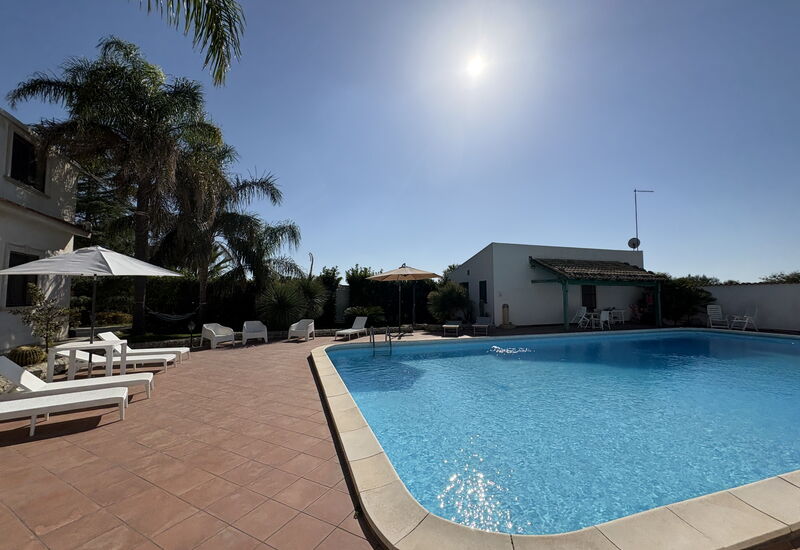 Il Cigno Reale White: Autumn, Balcony / Terrace / Patio, Garden, Pool, Spring, Summer