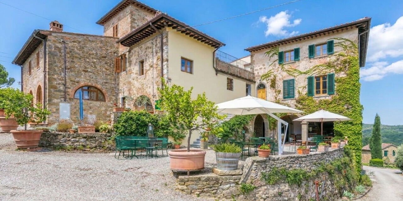 Casa 360 Private Suite: Autumn, Building Exterior, Outdoor, Spring, Summer, Winter