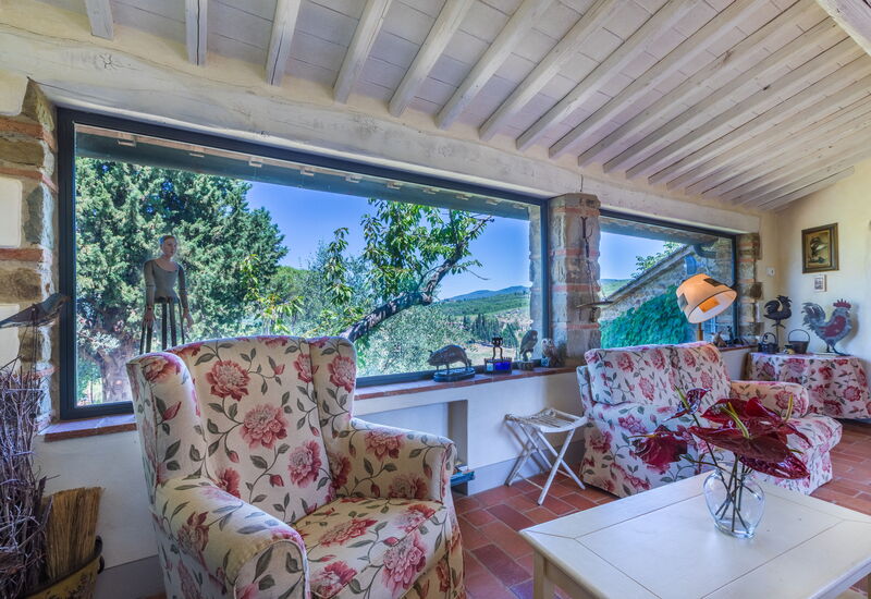 L'Aia: Autumn, Living Room, Spring, Summer