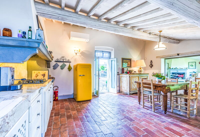 L'Aia Belvedere: Autumn, Dining Room, Kitchen, Spring, Summer, Winter