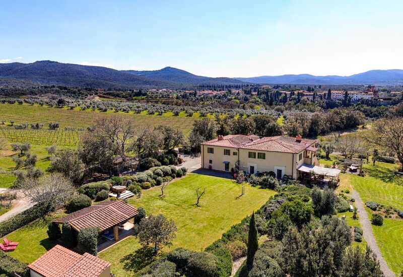 Villa Monte, Bolgheri: Autumn, Garden, Spring, Summer