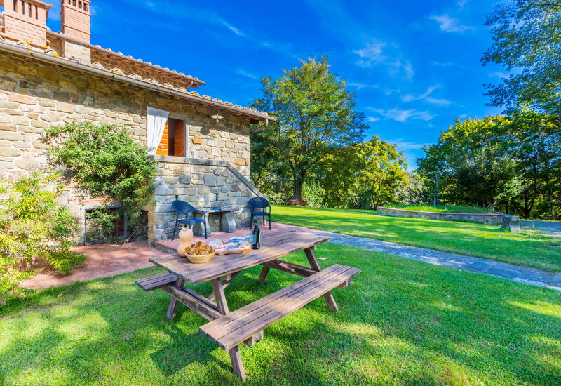 Casale Il Poggio: Activities, Autumn, Building Exterior, Garden, Outdoor, Spring, Summer