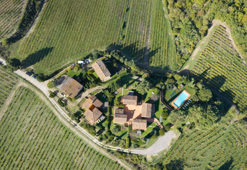 Borgo le Mura: all'aperto, Attività, Autunno, Estate, Esterni, Giardino, Piscina, Primavera, Vista Panoramica