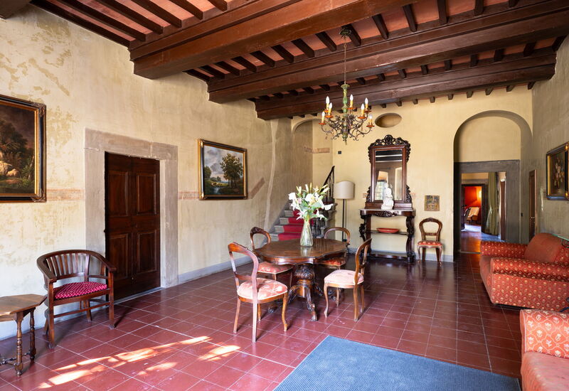 Villa Gayo: Haupteingang, Wohnzimmer