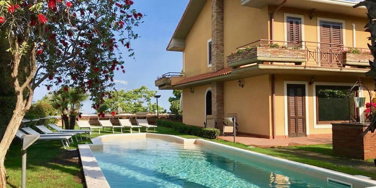Villa Le Palme: villa-le-palme-trecastagni-catania-villa-esterni