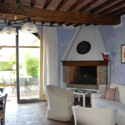 Agriturismo Cabbiavoli - Unterkunft:&nbsp;Fienile Arancione - Susino: agriturismo-cabbiavoli-chianti-multiproperty-fienile-arancione-susino-living-room