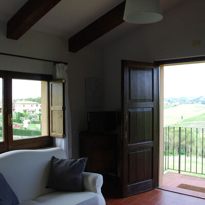 Agriturismo Cabbiavoli - Accommodation:&nbsp;Fienile Giallo - Albicocco: agriturismo-cabbiavoli-chianti-multiproperty-fienile-giallo-albicocco-living-room